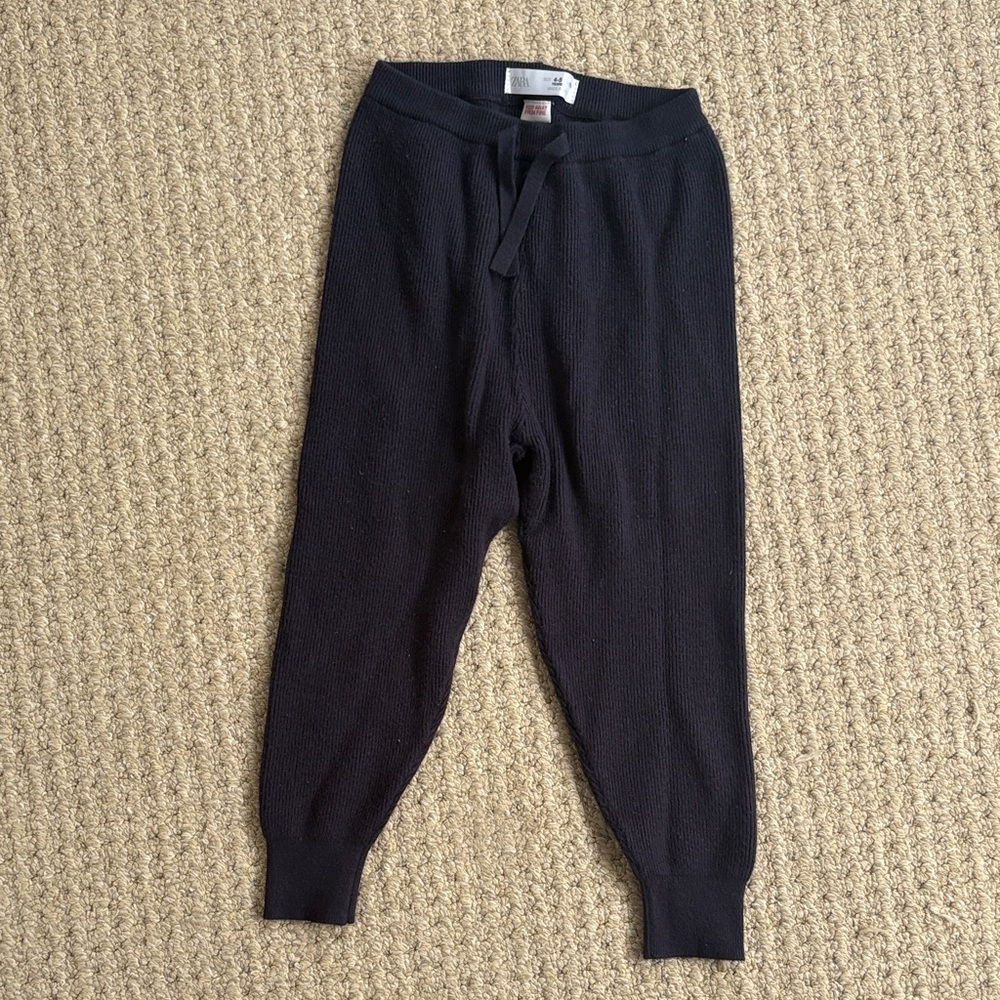 Zara Kids 4T Dark Gray Ribbed Knit Joggers